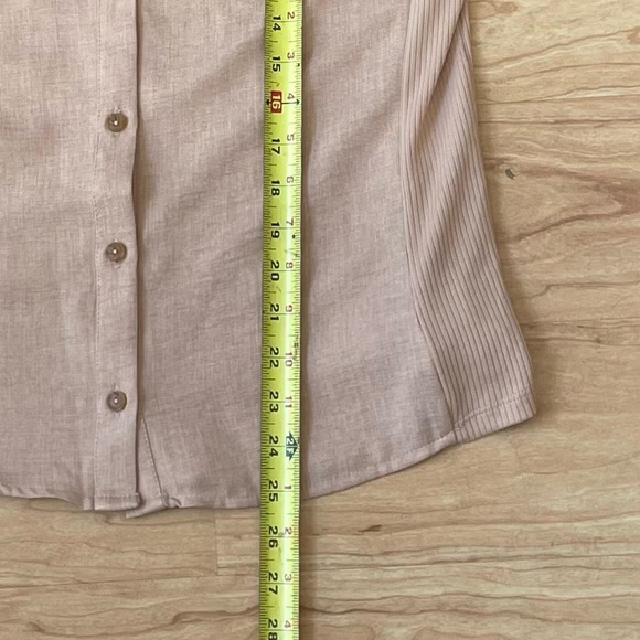 3rd + Malt Apparel Short Sleeved Button Down in Sandy Tan Woman’s Large NWOT - Picture 5 of 6